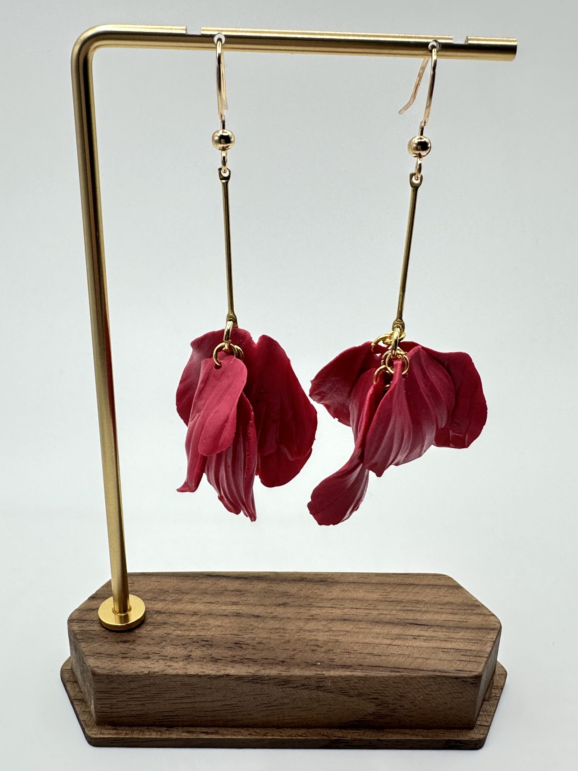 Flora Pink Petal Hook Drop