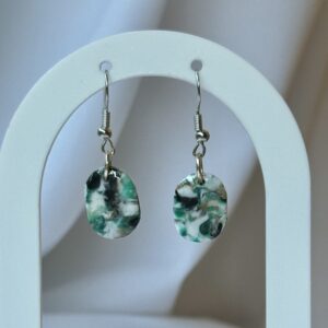 Small Marbled Dangle